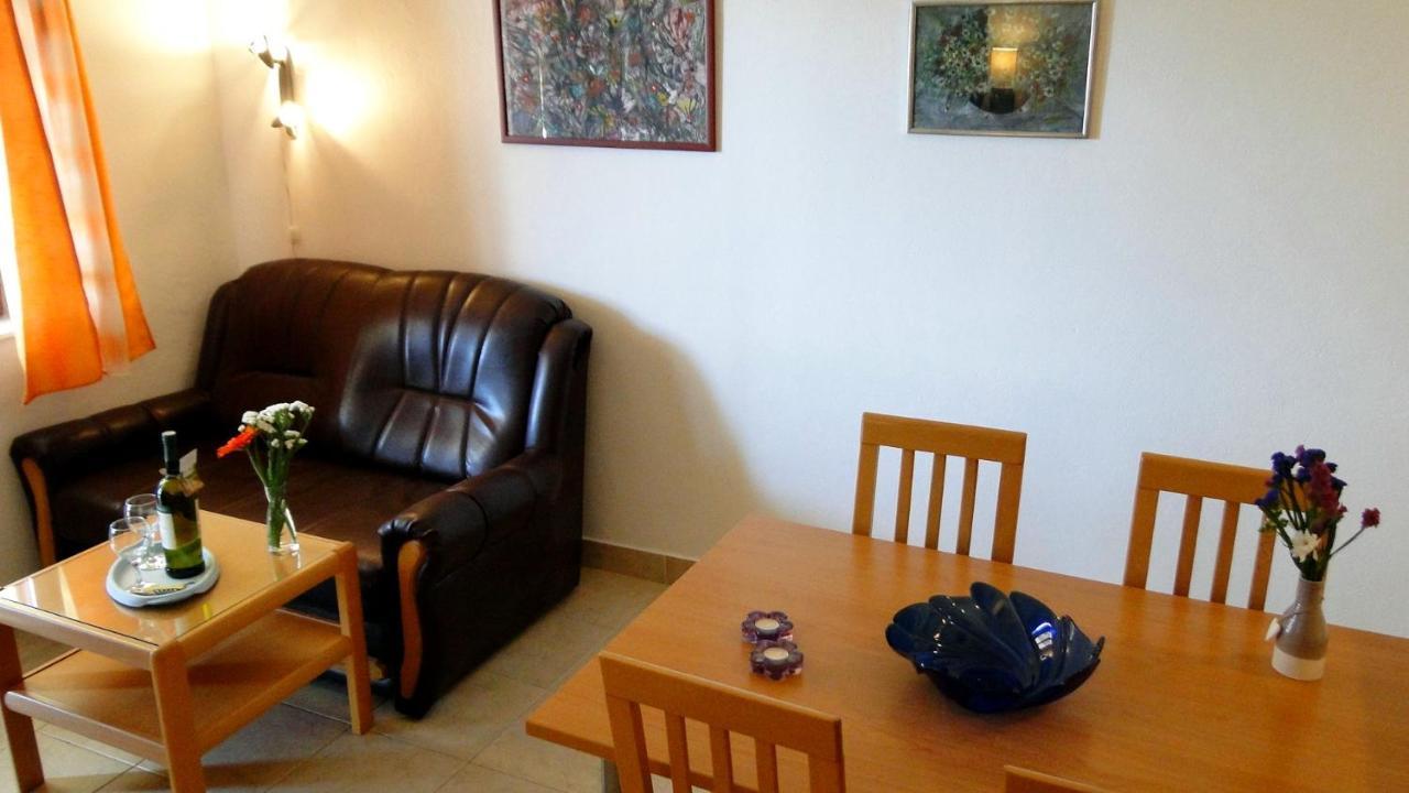 Holiday Home Apartment Tedo Klek Extérieur photo