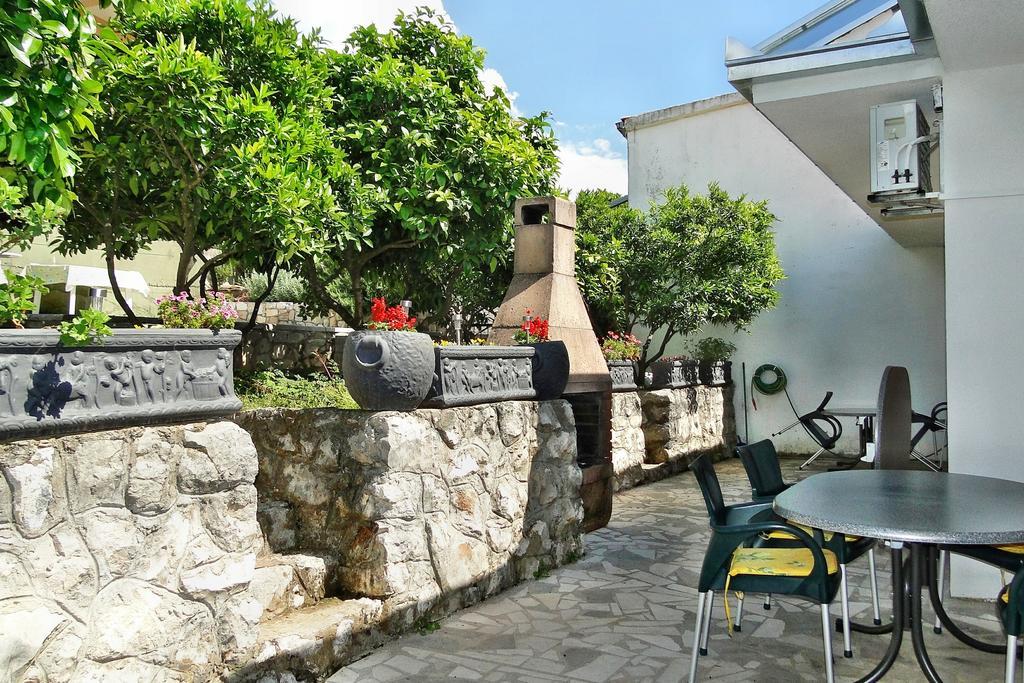 Holiday Home Apartment Tedo Klek Extérieur photo