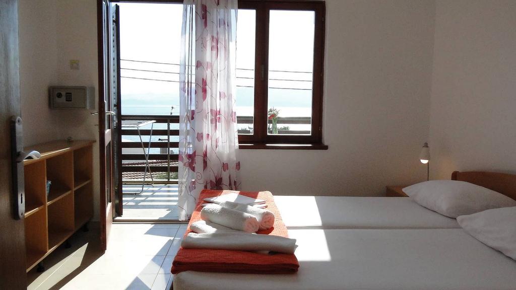 Holiday Home Apartment Tedo Klek Extérieur photo