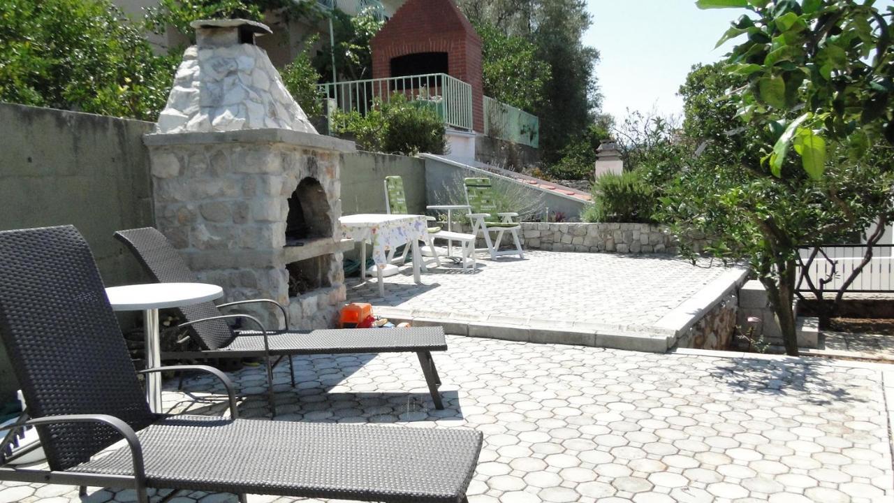 Holiday Home Apartment Tedo Klek Extérieur photo