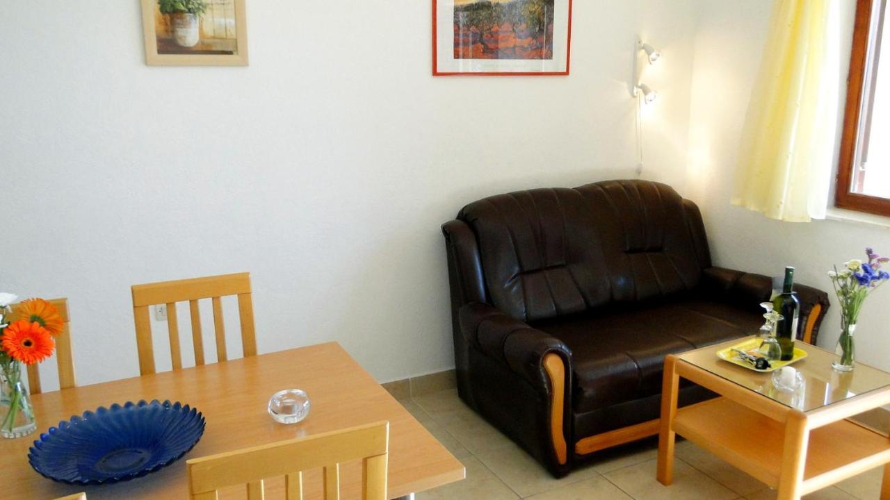 Holiday Home Apartment Tedo Klek Extérieur photo